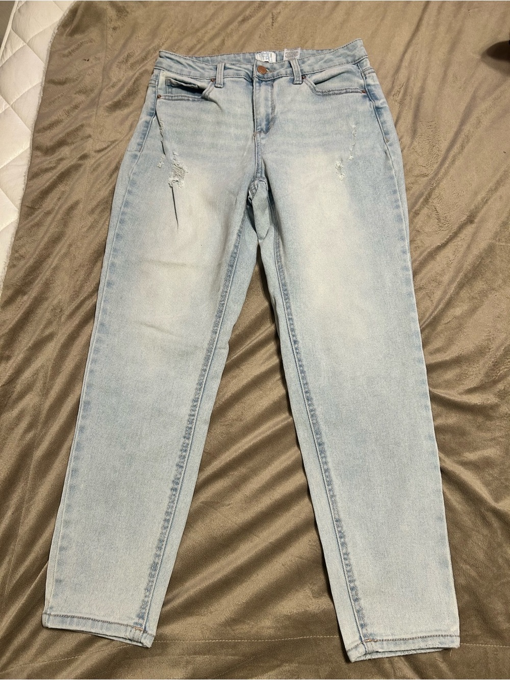 Time & Tru Light Wash Women’s Jeans - Classic High-Rise size 6
